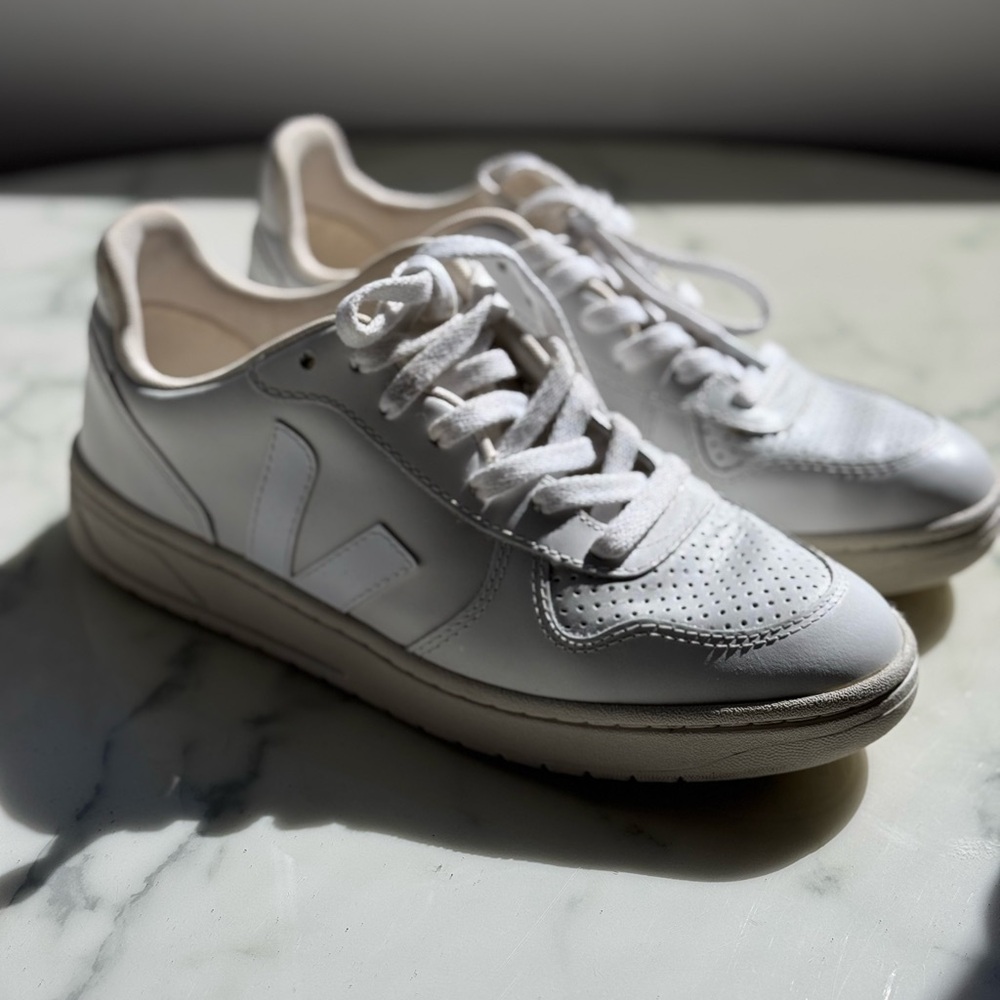 Veja White Leather Sneakers - Picture 4 of 7